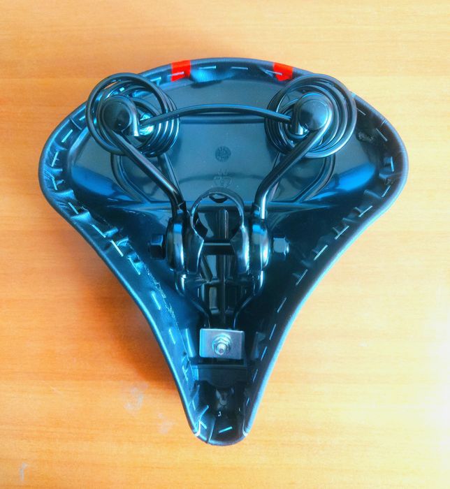 Продам седло для велосипеда новая