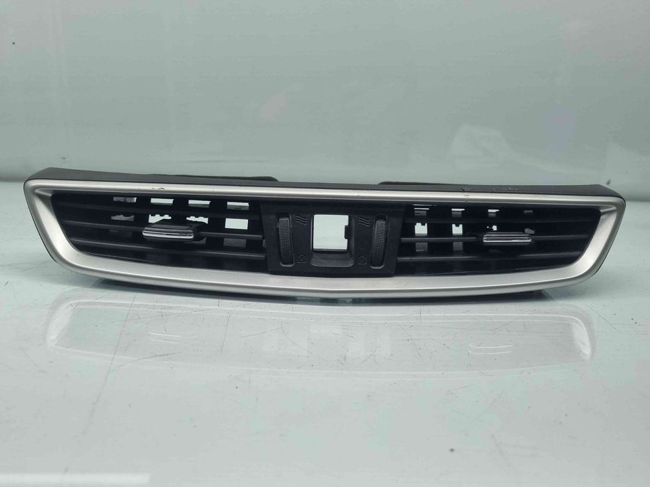 Grila aerisire centrala Nissan X-Trail (T32) [Fabr 2013-prezent] 6875