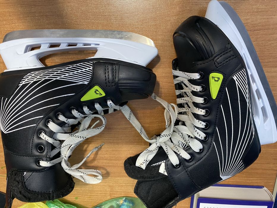 Коньки мужские размер 40