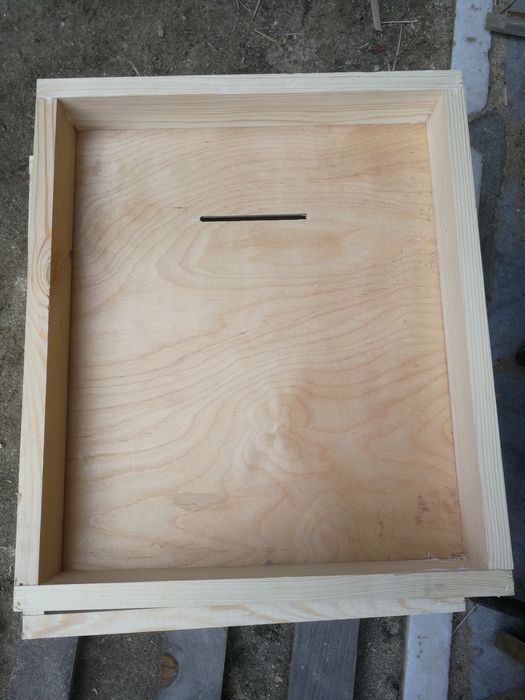 Пчелни кошери и рамки всички видове