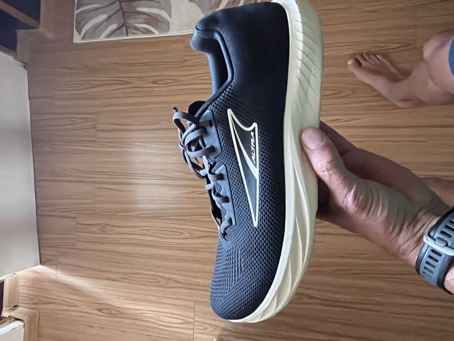 Altra Escalante 4