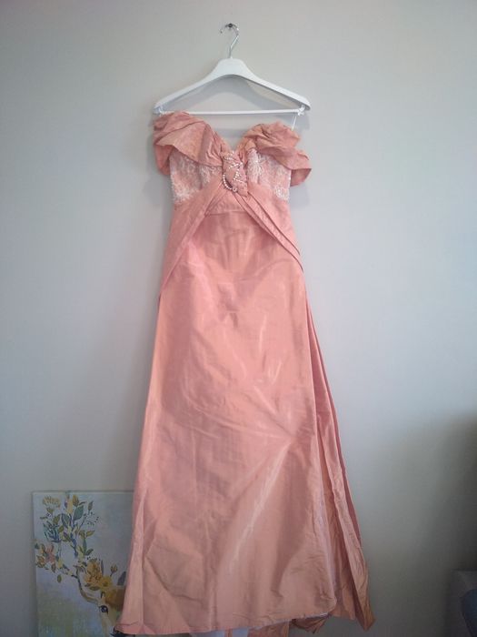 Продам свадебные и вечерние платья