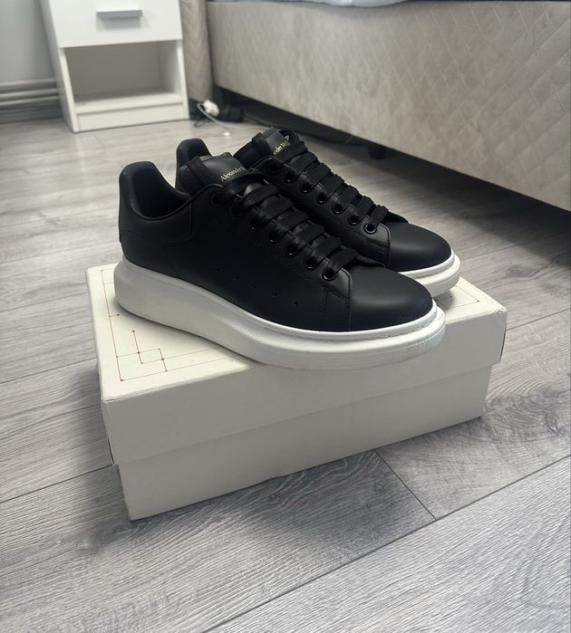 Alexander Mcqueen