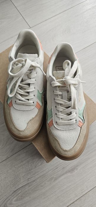 Tenesi Pepe Jeans, masura 37