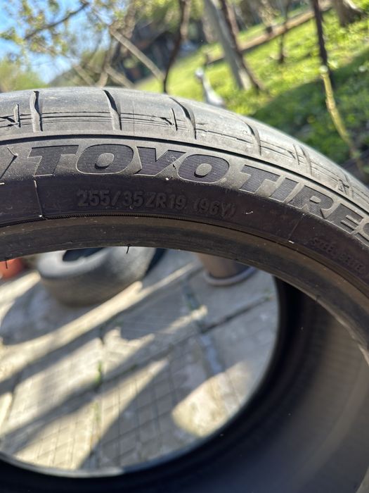 Гуми 19-ки 225/40 и 255/40