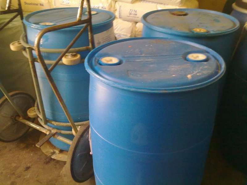 Промоция 25лв продавам бидони 200л