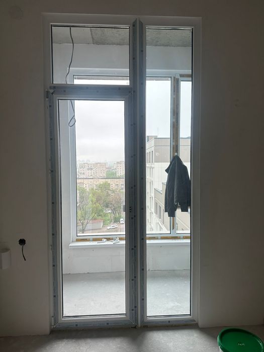 Панорамные балконные пластиковые двери