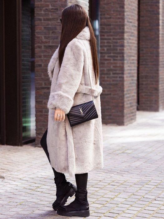 Уникално палто пух с колан