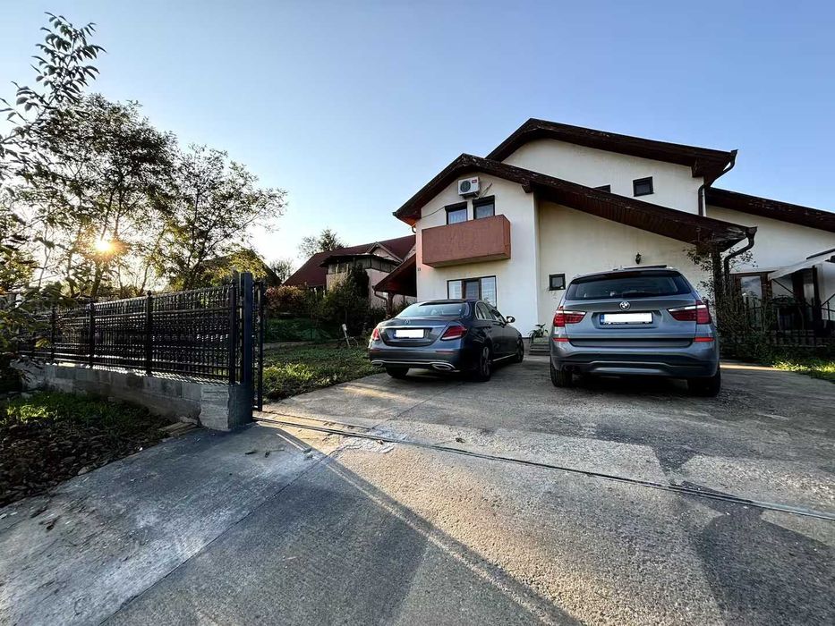 De inchiriat Casă Modernă Mare Paleu, Panouri Solare & Pompă Căldură