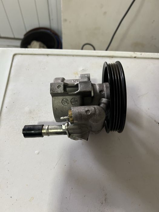 Продается гидравлический насос от джентры