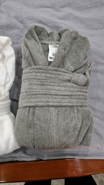 Продаются халаты махровые