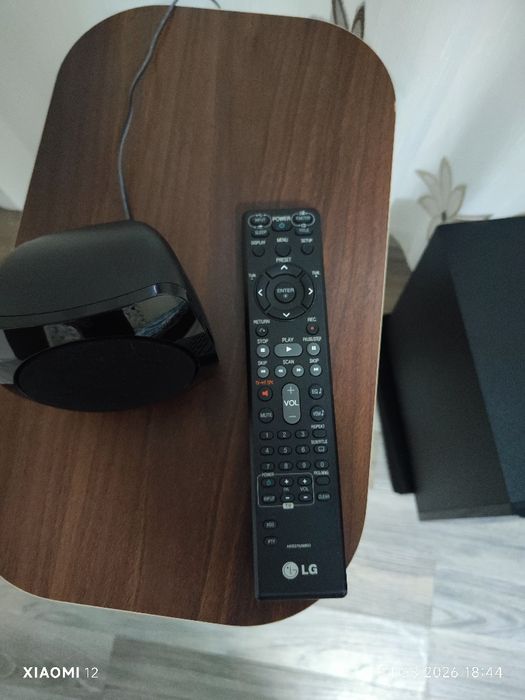 DVD LG 5.1 HT355