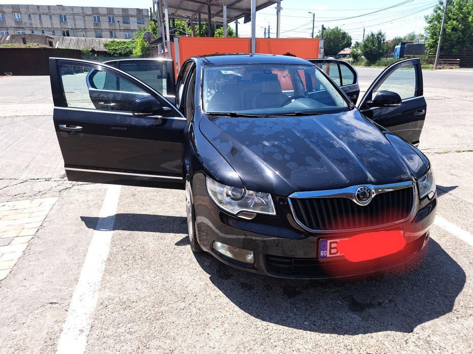 SKODA Superb 2012 — imagine 2