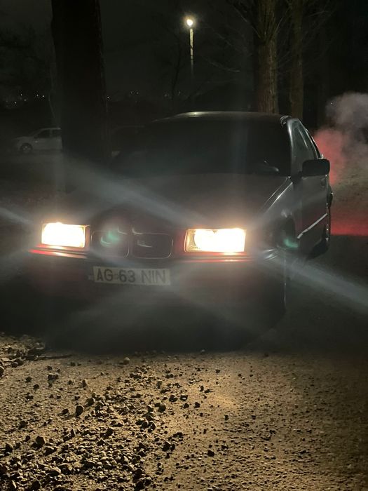 Bmw  e36 318 din 91’