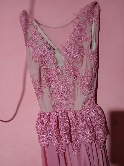 Rochiță cu dantela