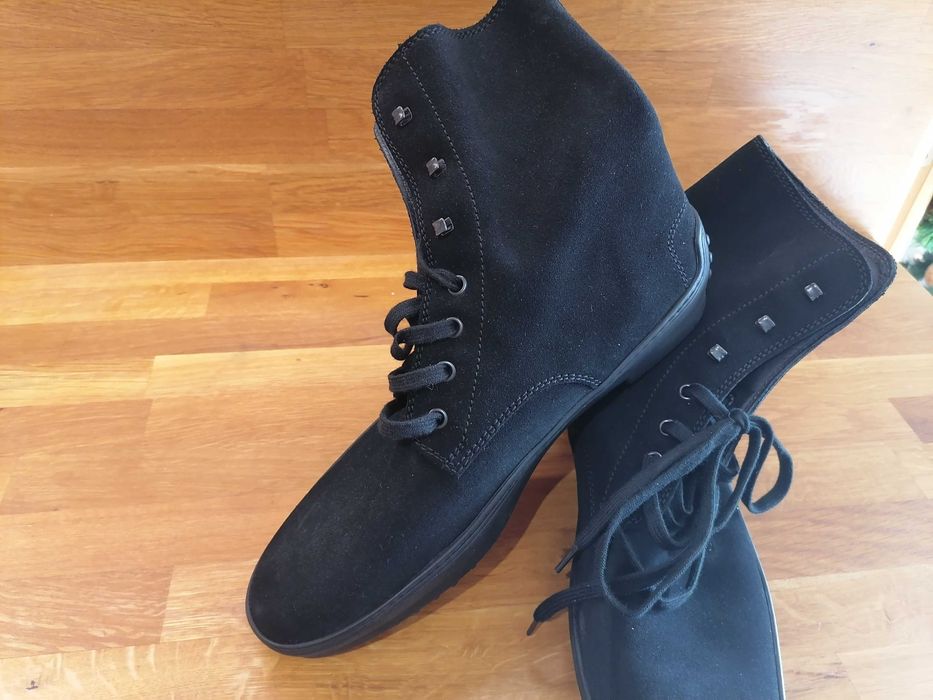 Дамски боти на tod's / чисто нови