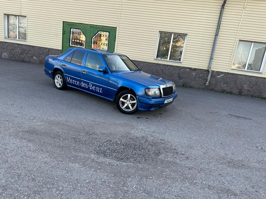 Продам,Срочно Торг.w124