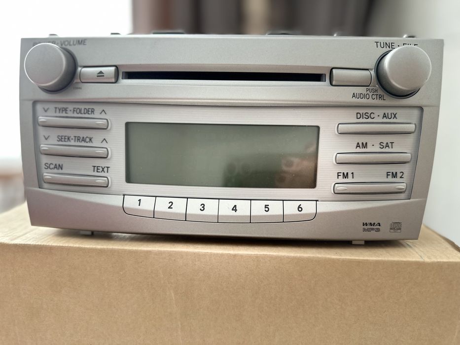 Продам магнитолу от Camry