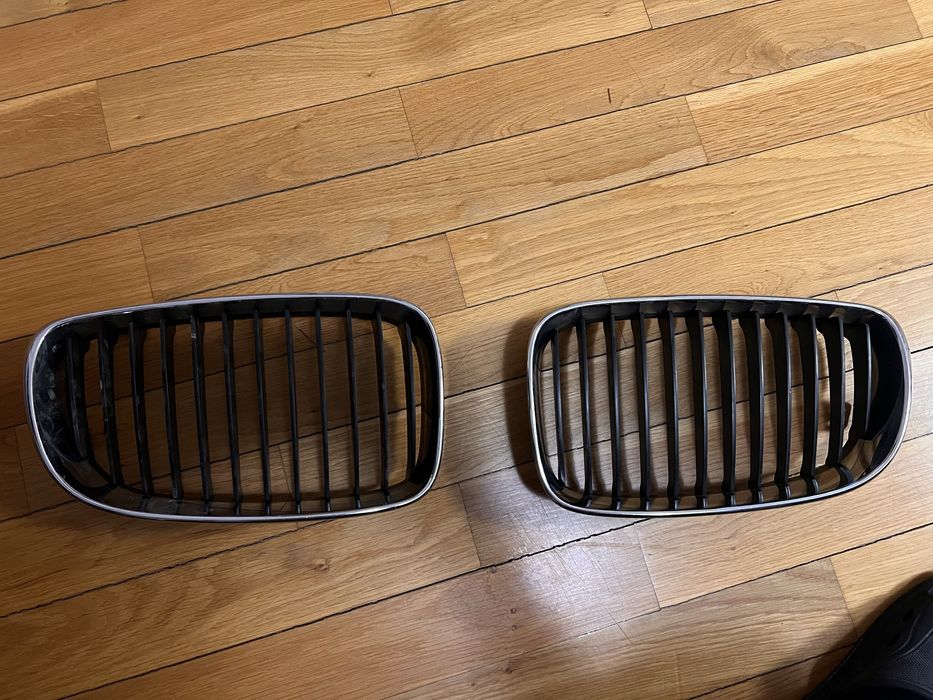 Решетки (Бъбреци) BMW 1 серия E87 2007 оригинални, преди фейс лифт