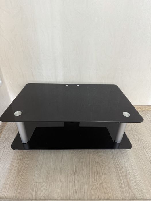 Стекланная подставка под телевизор