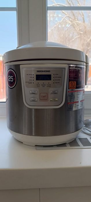 Мультиварка Redmond
