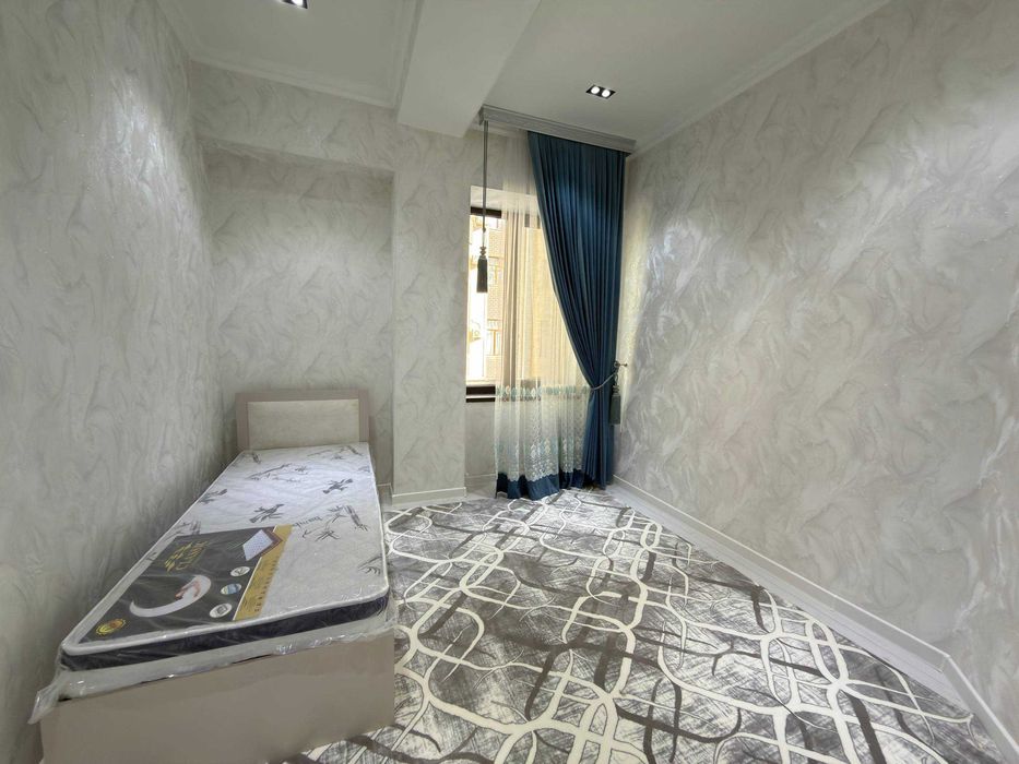 Срочно! Продаётся 3х комнатная квартира на первом этаже!!!