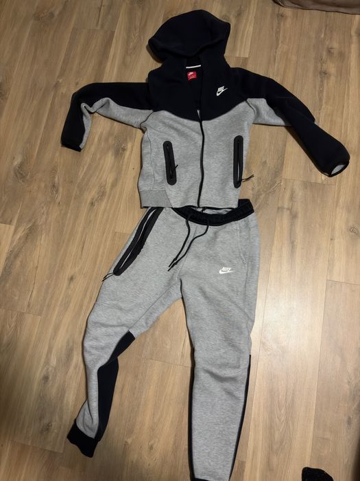 Nike tech fleece