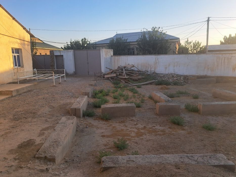 14 sotik uy joy sotiladi