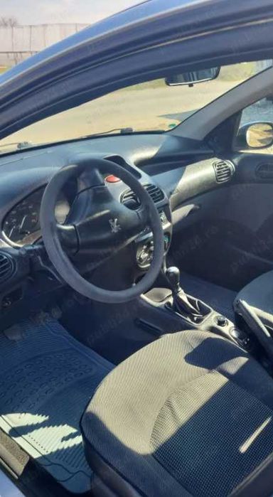 Peugeot 206 Sedan