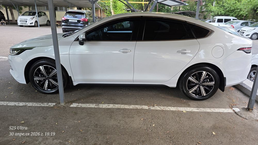 BYD Chazor flagship 120