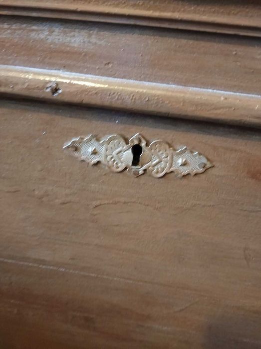 Стара дървена ракла