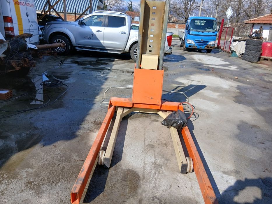 Celete  cayman   машина за изпъване на автомобири