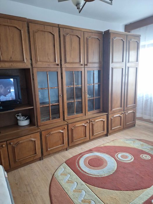 Inchiriere garsoniera la preț de 350 E
