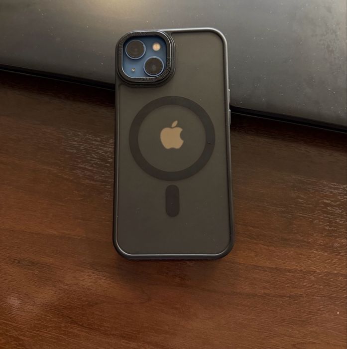 Айфон 13 в хоошем состоянии