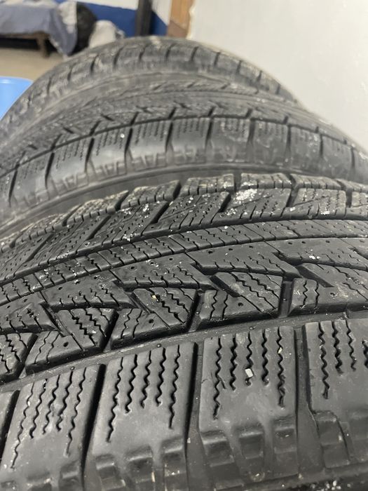 Зимние шины 3 шт.