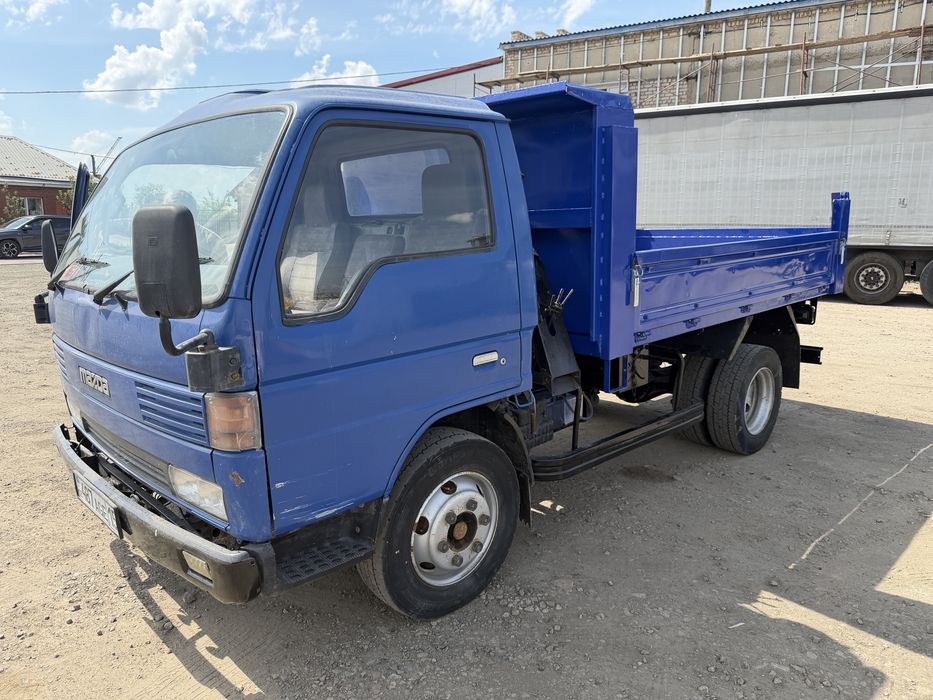 Самосвал Mazda Titan