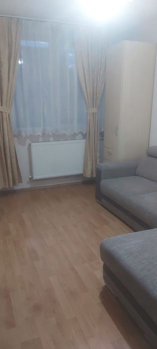 Dau în chirie pe termen lung aparent 2 camere  zona valenta strada borsecului  nr 18 z 4