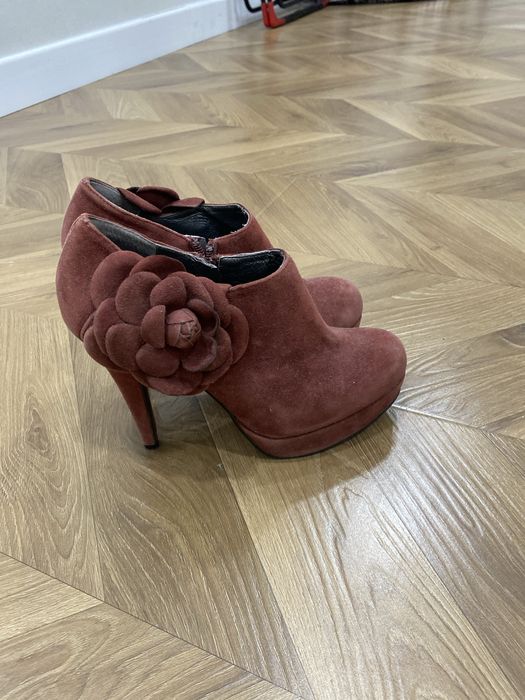 Продам 36 р в отличном состоянии Zara