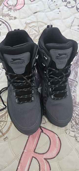 Зимни обувки, водонепромокаеми N44 размер на стелката 28.5см