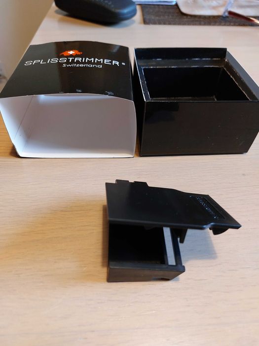 Тример за подрязване на краищата на косата