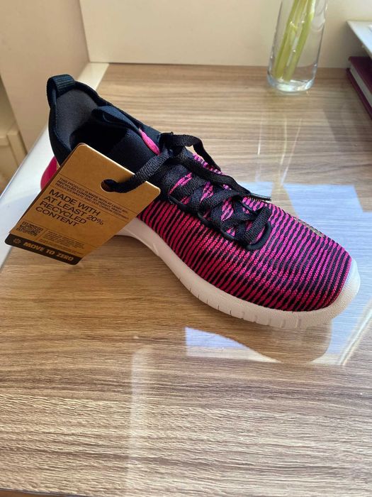 Nike Free RN Flyknit 37.5 чисто нови, дамски
