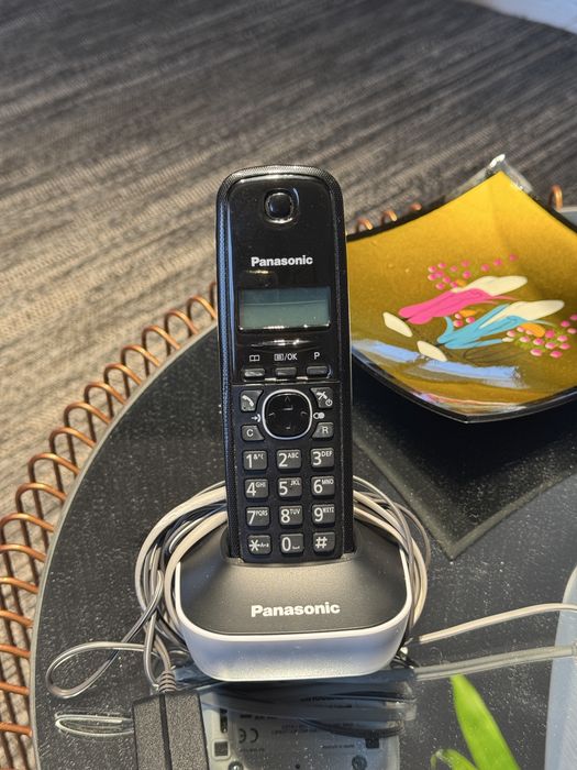 Офис телефон Безжичен DECT телефон Panasonic KX-TG1611