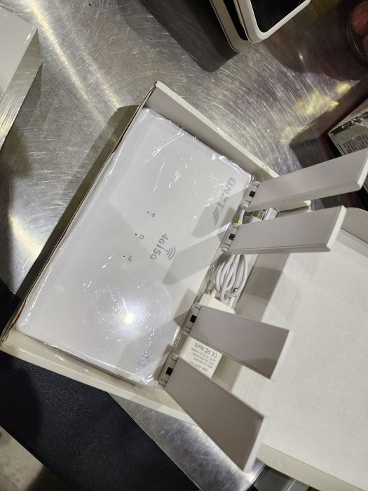 Sim kartali Wi-fi router,роутер Wi-fi с сим картой новый.