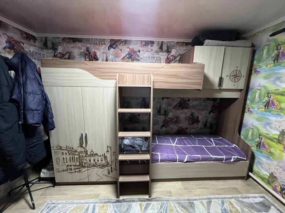 Продам детский гарнитур, состояние отличное