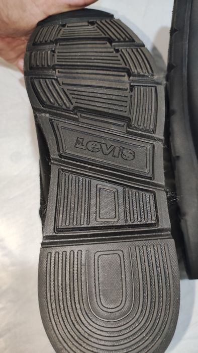 Леки и много удобни мъжки боти от естествена кожа LEVIS №44