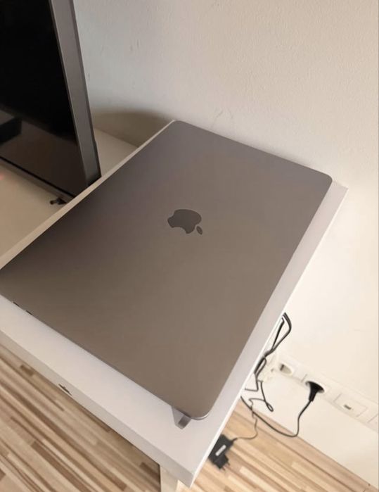 Macbook Pro M1 / 16 RAM/ 512SSD