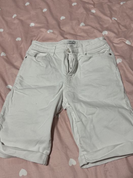 Отдам все за 2000 тг