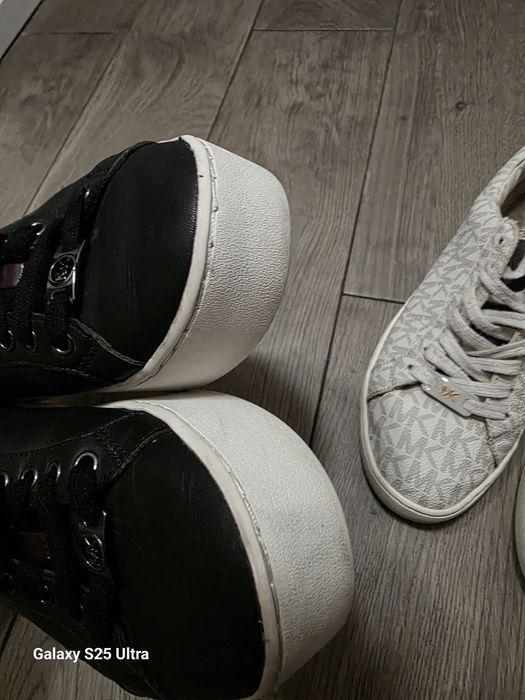 Lot Adidași Michael Kors purtați dar in stare bună mărimea 37