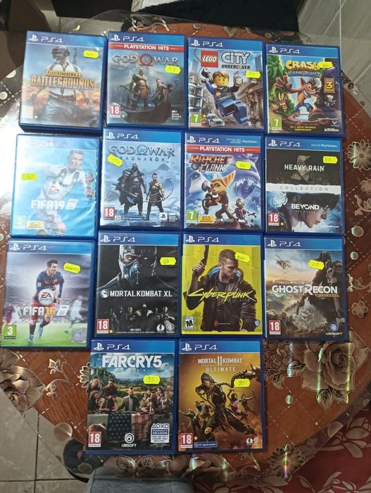 Vând jocuri PS4-ps5+consolă retro cu 1000 de jocuri