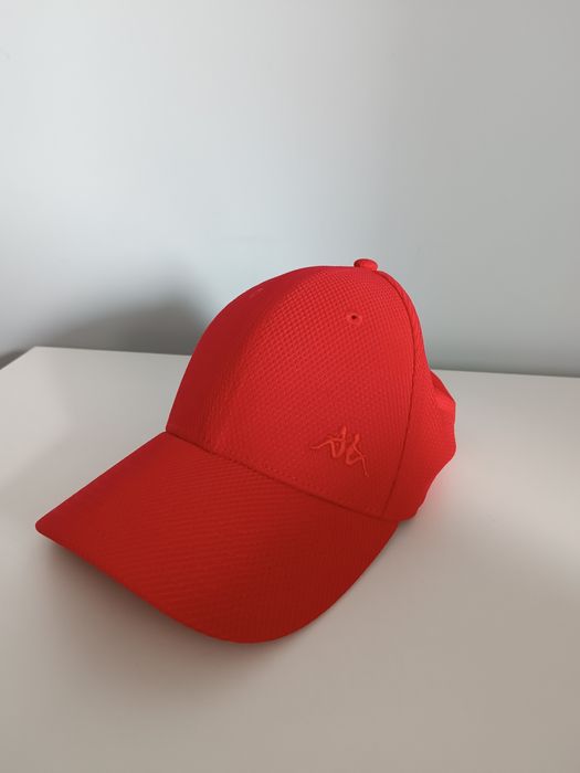 Бейсболка Kappa ярко красная